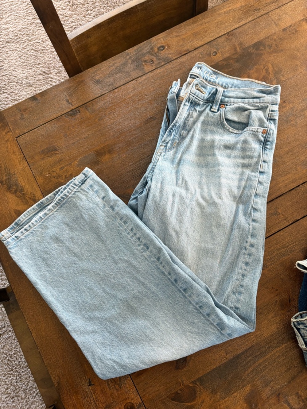 AE High Waisted Light Wash Stovetop Jeans